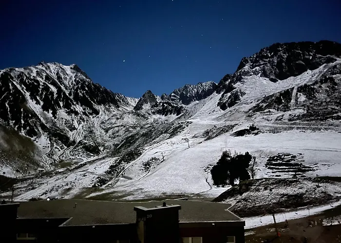 アパート Petit Cocon Au Coeur De La Mongie (adults Only) バニエール・ド・ビゴール